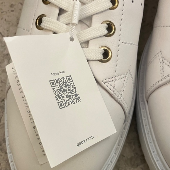 GEOX Respiro Thymar Women’s White Sneakers with Gold Details Size 10.5 NWT - Picture 13 of 13